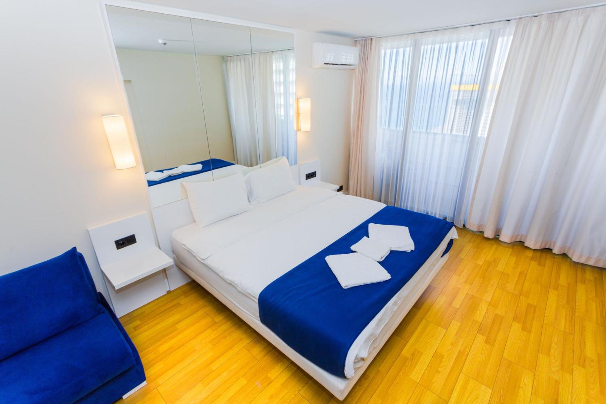 Best Location Apartments In Batumi Exterior foto